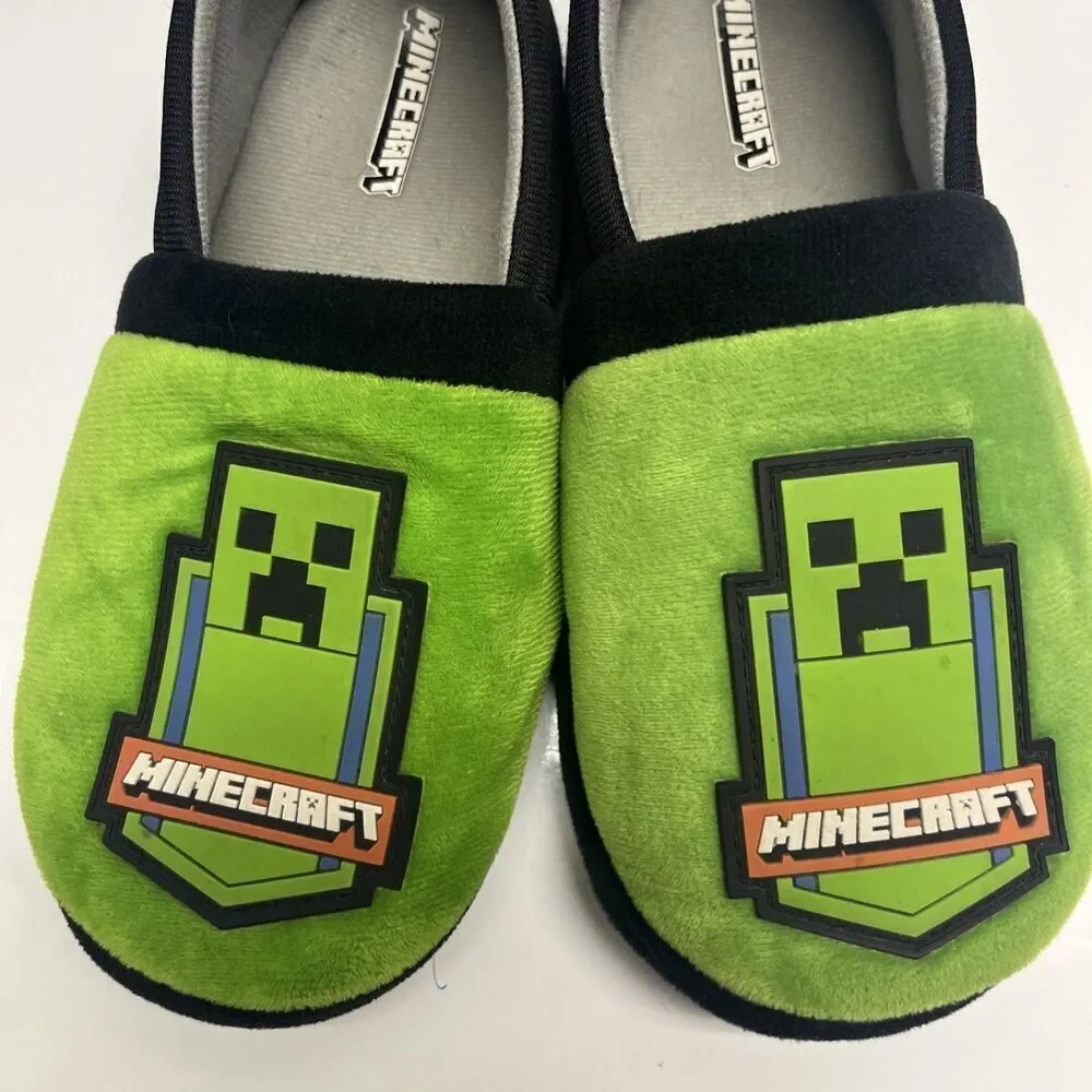 Boys Minecraft Creeper License Slippers Easy On/Off Slip-On Style Size 4/5 NWOT